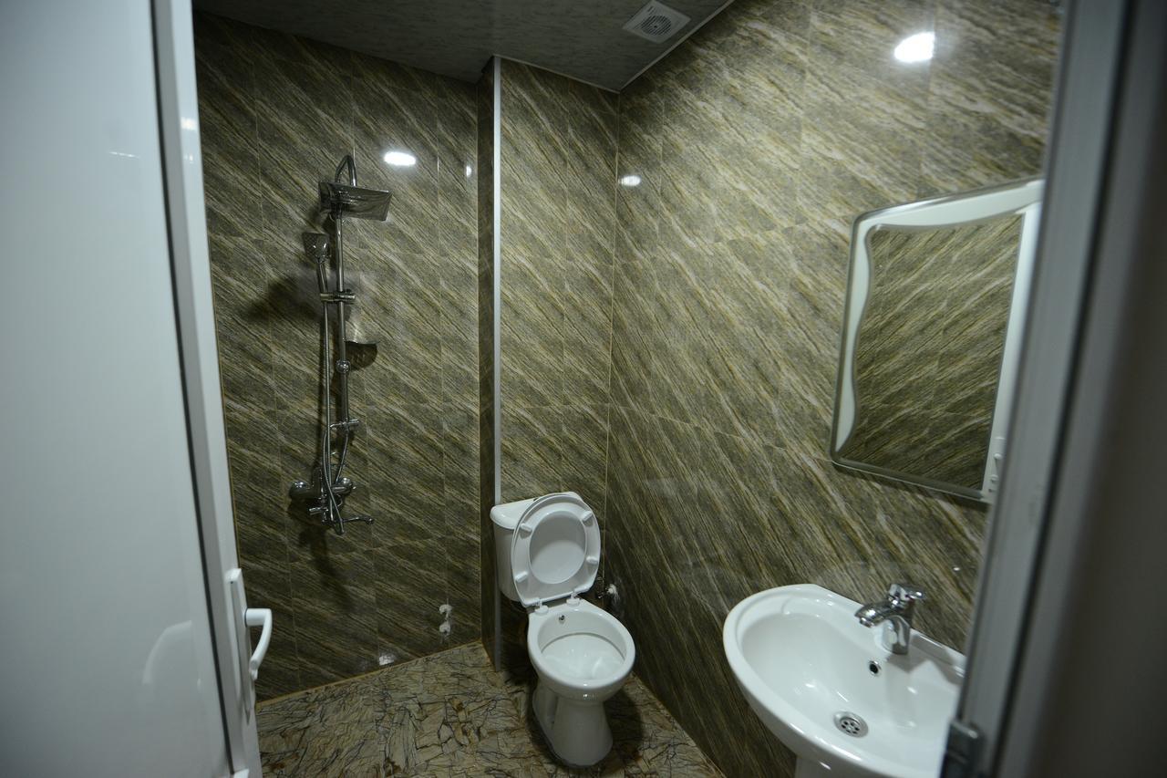באטומי Family Hotel מראה חיצוני תמונה